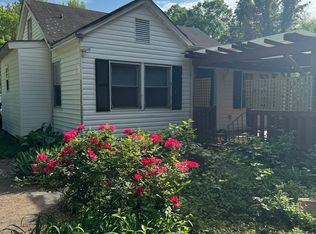 5626 Hickory Grove Rd, Charlotte, NC 28215