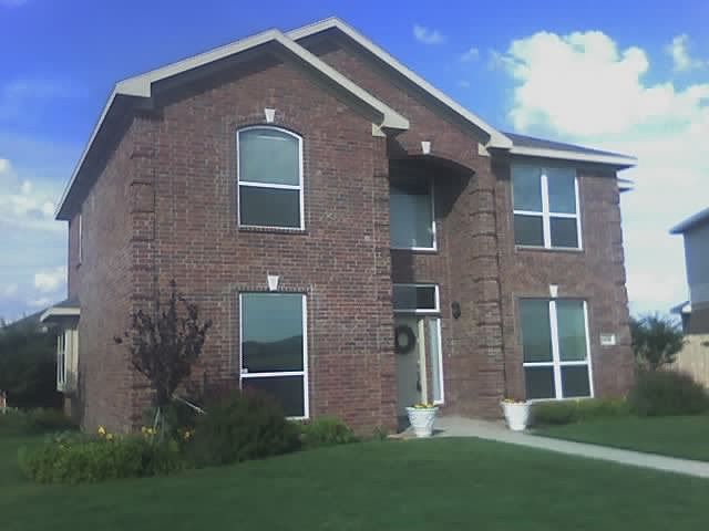 1st image of 608 N Vicksburg Ave