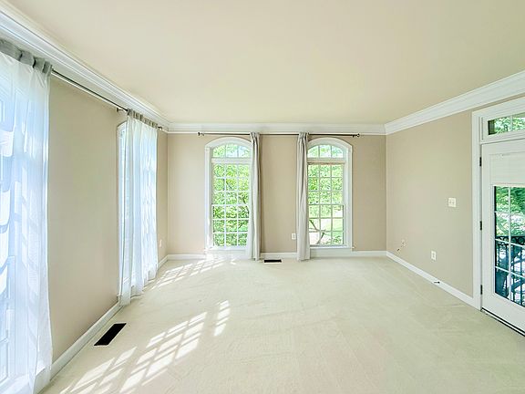 5th image of 11827 Whitworth Cannon Ln