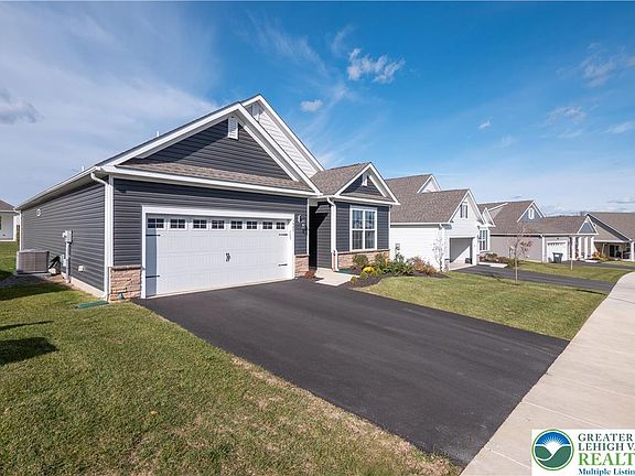 4th image of 7945 Golden Ln