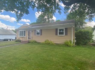 6 Woodland St, Cumberland, RI 02864