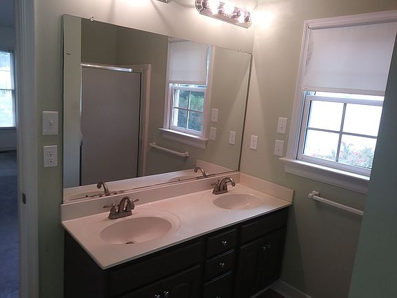 3rd image of 2733 Dawson Mill Ct
