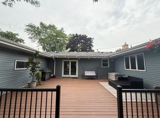 409 Meadow Ct, Woodbury, MN 55125