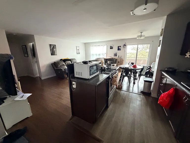 20 Bradmon Dr #408 — Photo 9