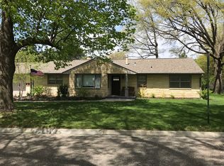 2740 Calvert St, Lincoln, NE 68502