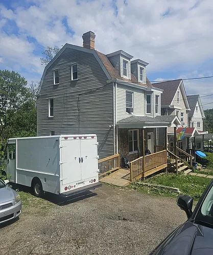 804 Dubois St Photo 1
