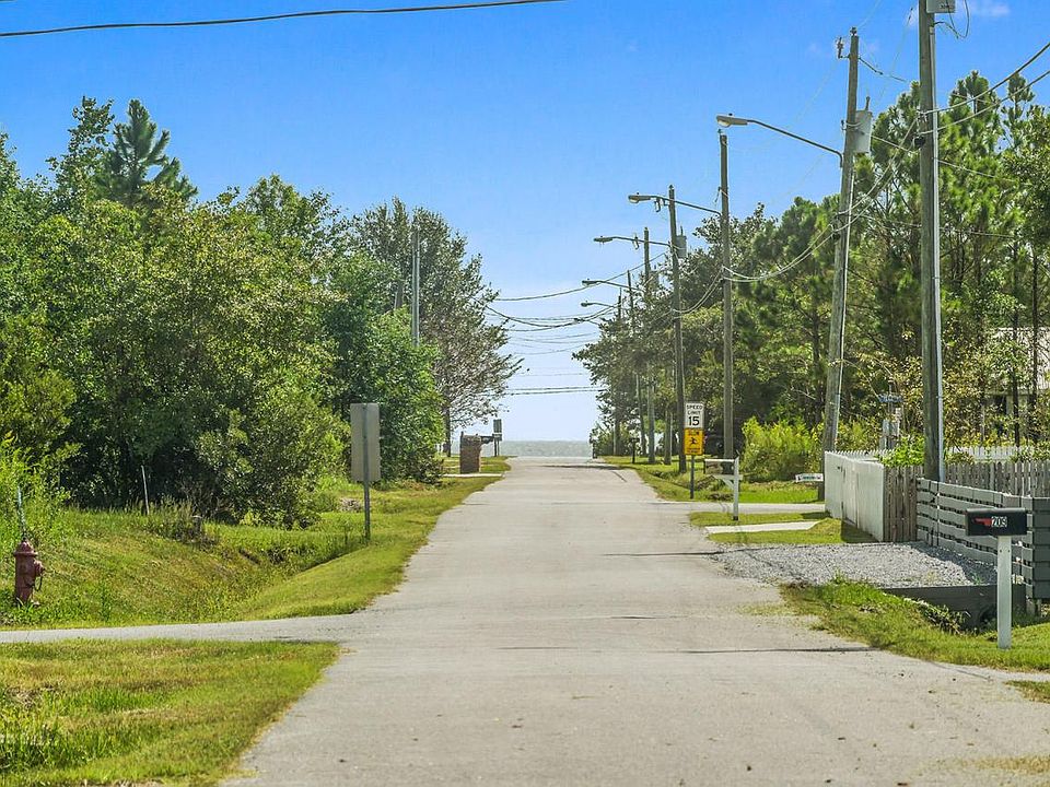 1st image of 214 Farrar Ln