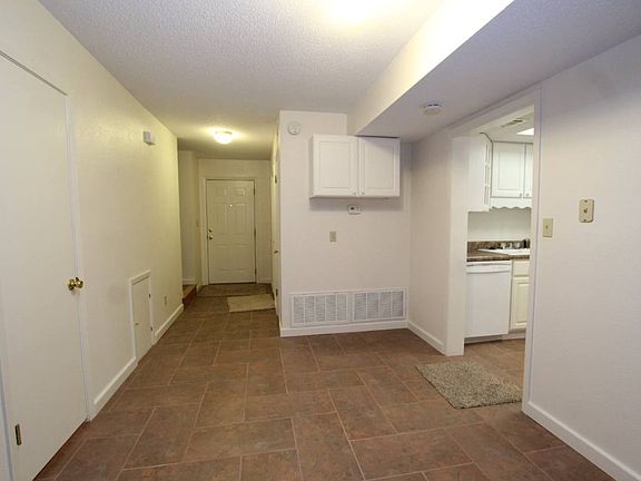 4th image of 803 Esconditas Pl