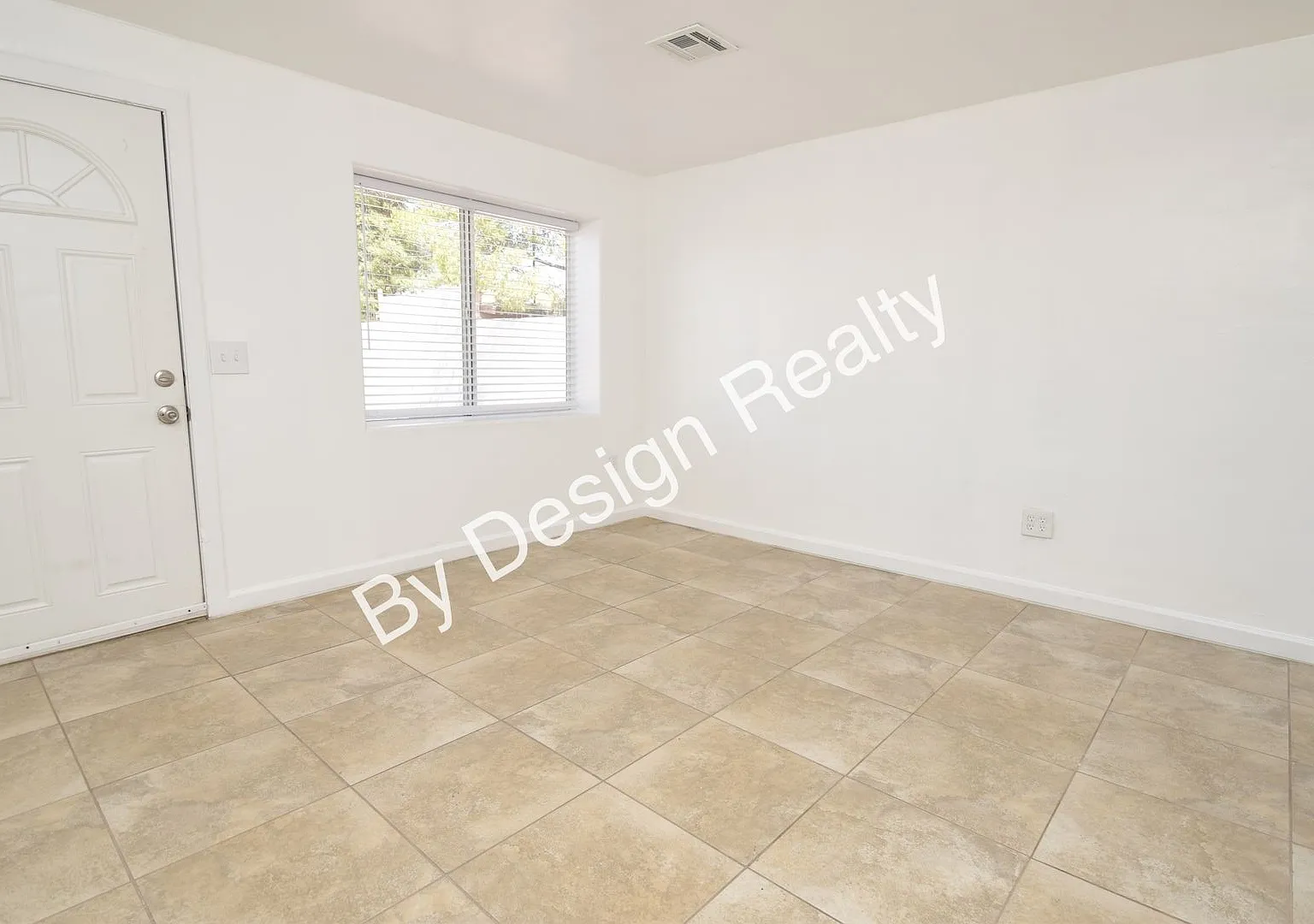 3625 E Bellevue St — Photo 3