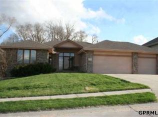 16411 W St, Omaha, NE 68135