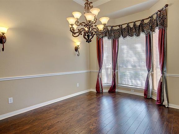 3rd image of 17812 Glen Heights Dr