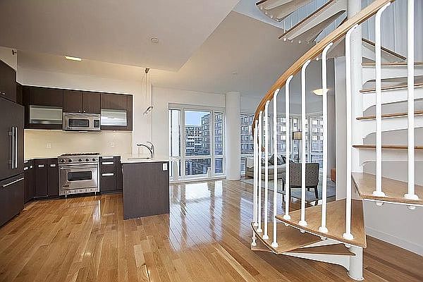 1st image of 454 W 50th St Penthouse B