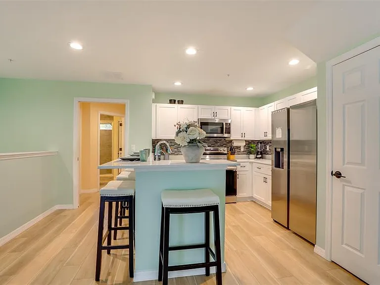 2441 6th Avenue Dr E — Photo 24