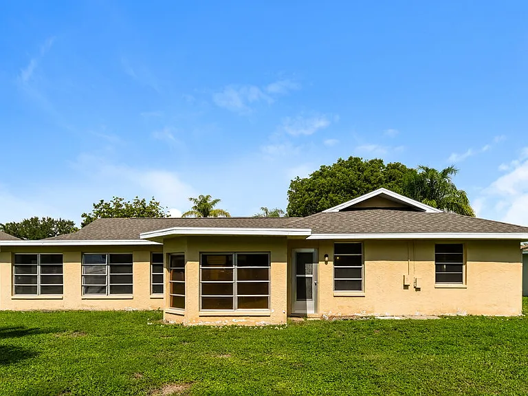 3105 SE 8th Ave — Photo 16