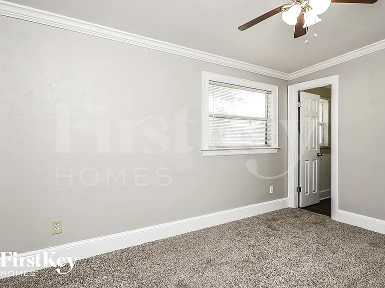 8013 Powell Dr — Photo 8