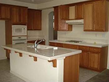 4th image of 5323 Gladstone Dr