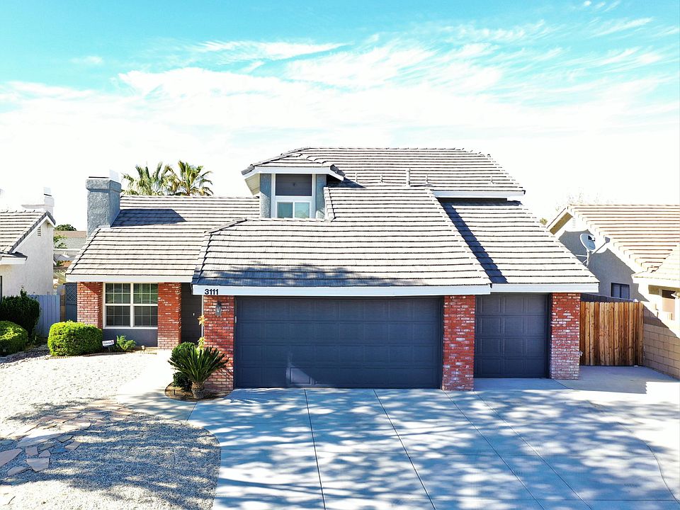 1st image of 3111 Golfwood Ct
