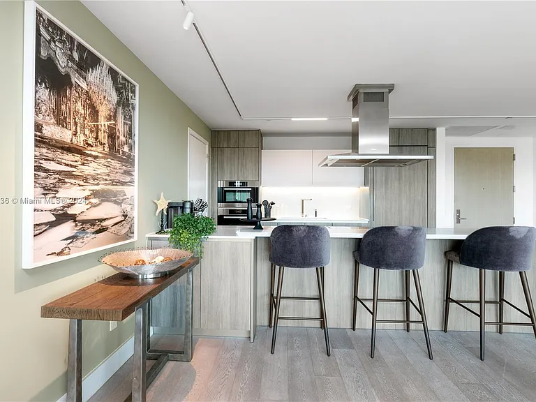 360 Ocean Dr #305S — Photo 37
