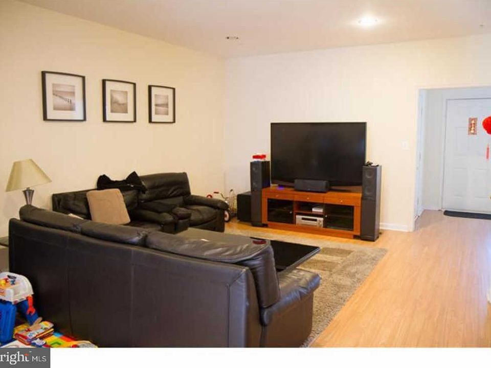 2nd image of 102 Ashley Way