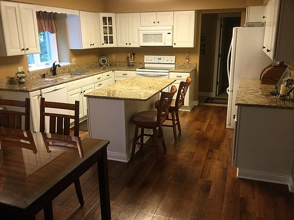 2nd image of 7815 Wilderness Dr