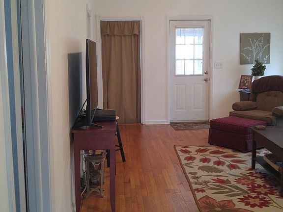 Living Area w/cathedral ceiling 