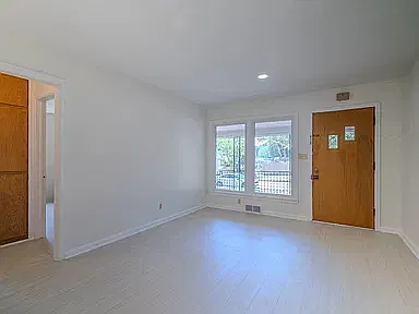 2 bed, 1392 sqft, $1,255 — Photo 3