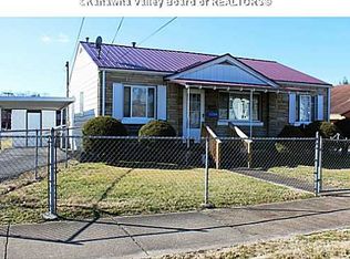 1126 Smith St, Milton, WV 25541