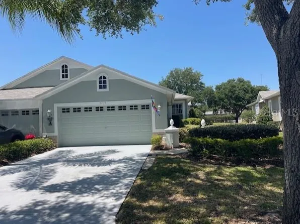 5735 Heronpark Pl, Lithia, FL 33547