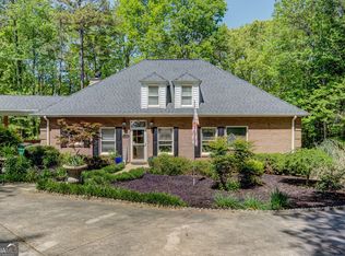 520 Foxy Ln, Martin, GA 30557