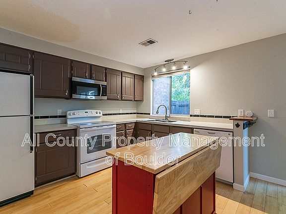 2nd image of 3850 Paseo Del Prado APT 8