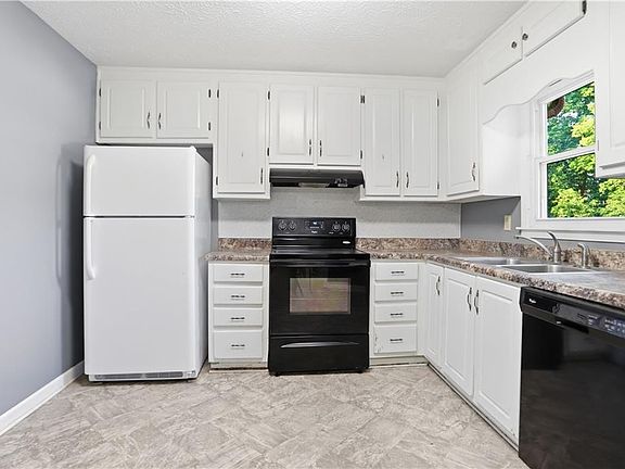 2nd image of 6742 Kellogg Dr