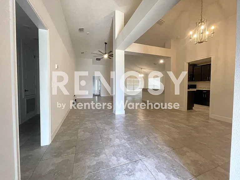 11819 Sutter Gate Loop — Photo 2