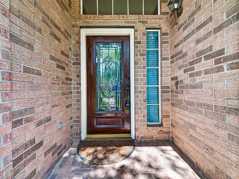 6323 Echo Lakes Ln — Photo 2