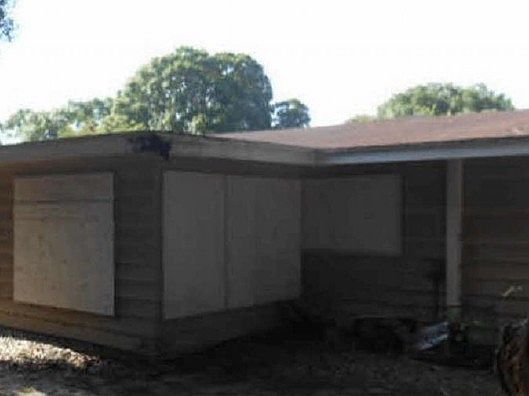 2nd image of 3049 Browning St