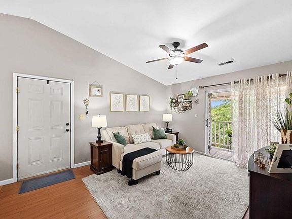 4th image of 12415 Somerset Place Dr APT J