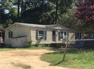 4886 Madison Dr, Hope Mills, NC 28348
