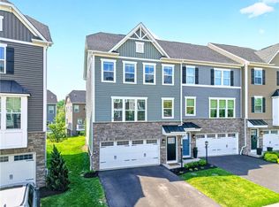 4004 Crown Dr, South Park, PA 15129