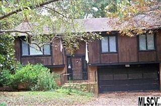 1st image of 1829 Woodridge Cir