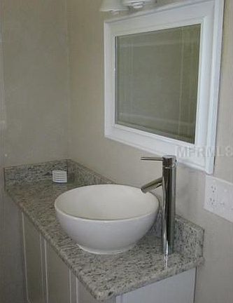 3rd image of 1505 White Ave