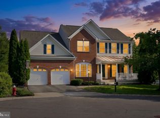 43280 John Danforth Ct, Ashburn, VA 20147