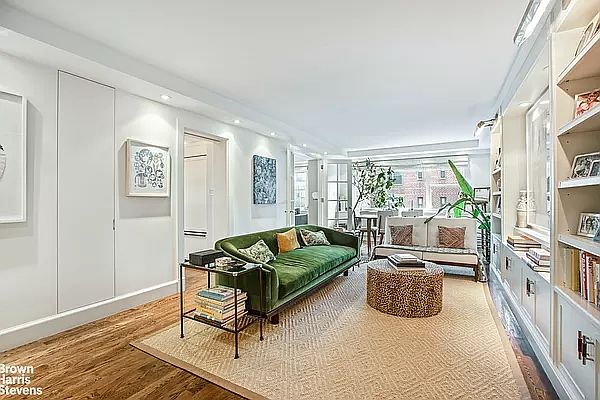 1st image of 101 W 12th St APT 6R