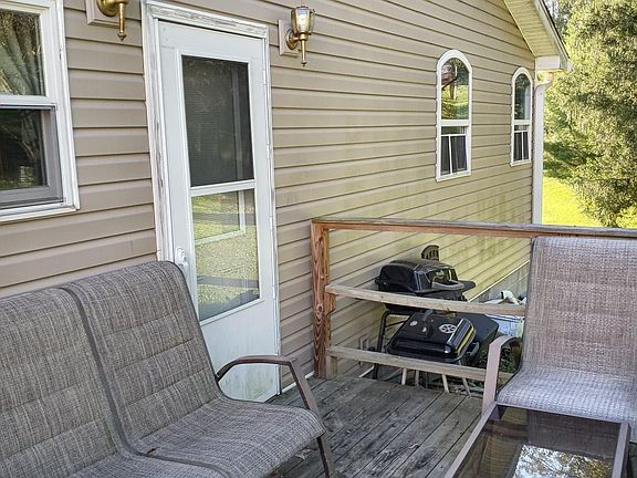 3rd image of 23 Lower Dr