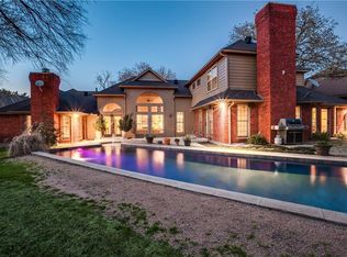 2301 Table Rock Ct, Arlington, TX 76006
