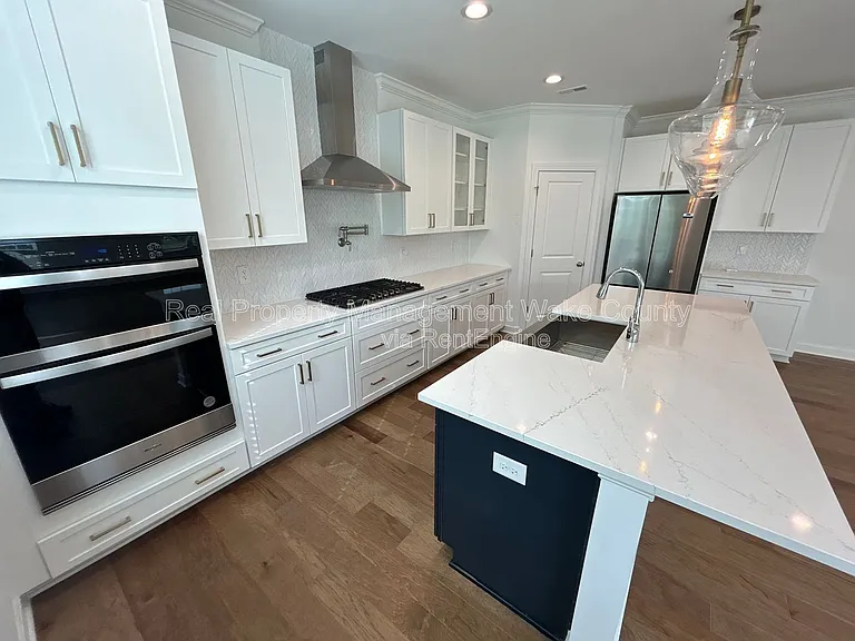 156 Sargents St — Photo 12