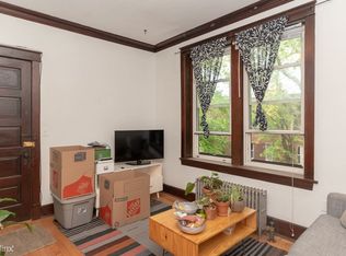 2251 W Cornelia Ave #2, Chicago, IL 60618