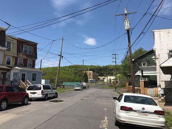 4th image of 306 N Turnpike St