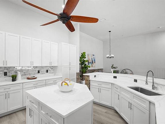 4th image of 21019 SUNPOINT WAY ##201