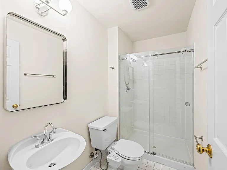 2902 Jessica Ct — Photo 36