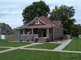 721 Hancock St, Holdrege, NE 68949