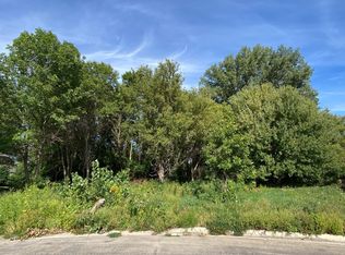 1435 Greenleaf Pl SE, Owatonna, MN 55060